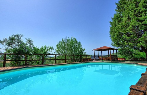 Agello Villa | Villa Uccellaia - Country Villa Rental with swimming pool in Umbria