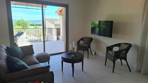 Joucas House | Villa Un Dimanche en Provence, avec piscine privée & vue