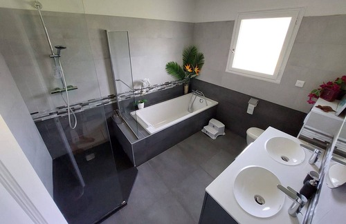 Behobie Villa | Villa Urrugne, 4 bedrooms, 7 persons