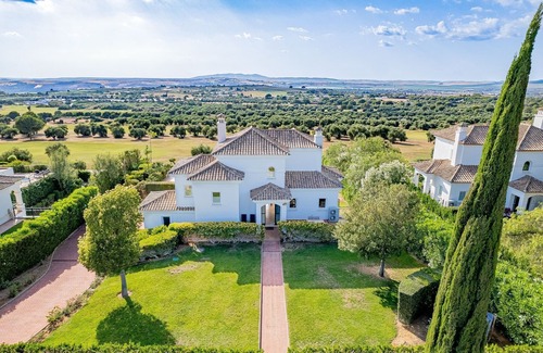 Jedula Villa | Villa Vacaciones LUZ with fantastic views, directly on the golf course, in the middle of nature