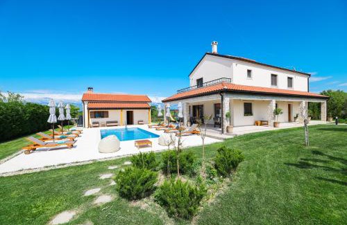 Vrsi Villa | Villa Velebita with heated pool