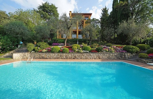 Gardone Riviera Villa | Villa Vibe Luce