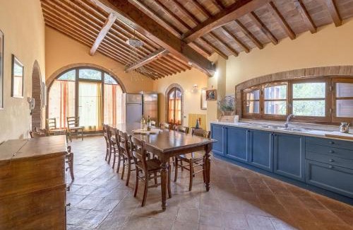 San Gimignano Villa | Villa Vineyard View by Interhome