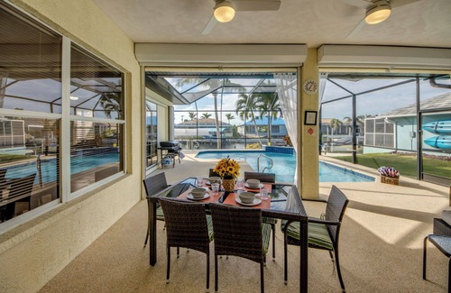 Pelican Villa | VILLA WHITE IBIS waterfront, luxury, western exposure, 3 bed, 3 bath, hot tub