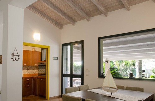 Ispica Villa | Villa with direct access to the fine sandy beach, garden and terraces