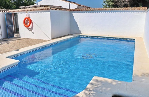 Conil de la Frontera Ski Chalet | Villa with private pool and Wi-Fi