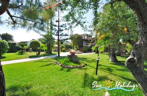 El Roc de Sant Gaieta House | Villa with fabulous private pool, large lawned garden.