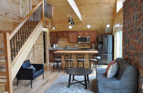 Frederick Villa | Villa with Majestic Views of Monocacy River. Sleeps 5, 2 Bath, Full Kitchen