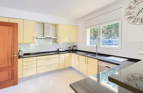 Sa Riera Villa | Villa "with Pool Ac and Sea View" with Pool, Garden & Wi-Fi