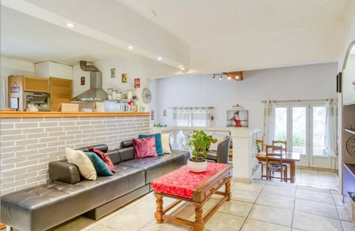 Greolieres Villa | Villa with pool and fireplace near sea and mountain.