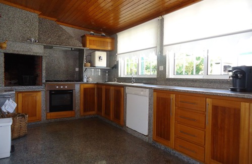Vila Nova d'Anha Villa | Villa with Pool - Beach, River and City