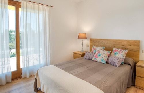 Vall-Llobrega Villa | VILLA WITH POOL AND SEA VIEWS