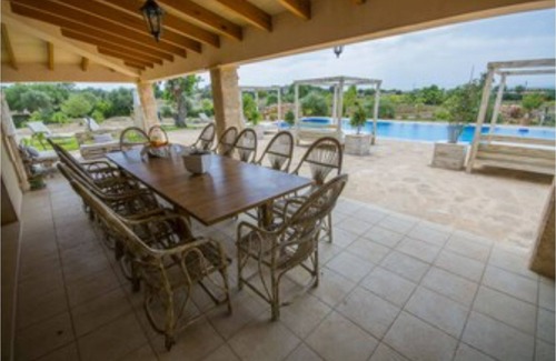 Es Palmer Ski Chalet | Villa with pool in front of Es Trenc
