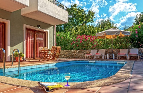 Elos Villa | Villa with prvt pool & Jacuzzi near Elafonissi