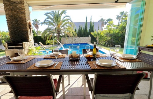Cabo Roche Villa | Villa with sea-view on an idyllic beach of Roche near various Golf Courses