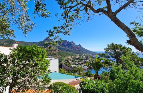 Antheor Villa | Villa with Sea View, Air Conditioning, and Pool