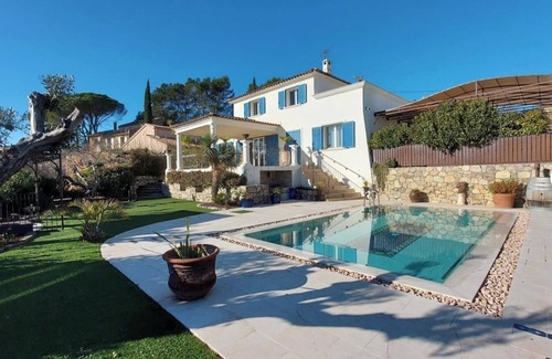 Les Arcs-sur-Argens Villa | Villa with superb panoramic view on the Maures Massif