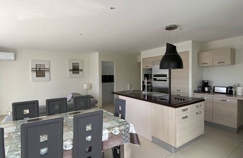 Ajaccio Villa | Villa with swimming pool and directly by the sea on the Rte des Sanguinaires