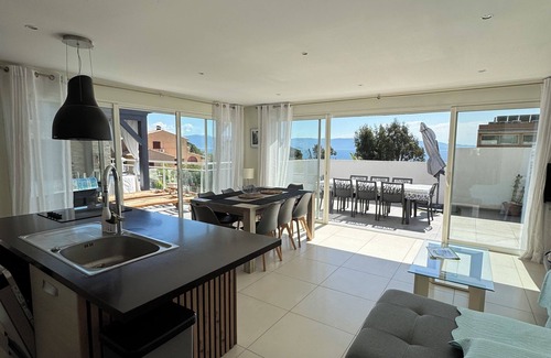 Ajaccio Villa | Villa with swimming pool and directly by the sea on the Rte des Sanguinaires