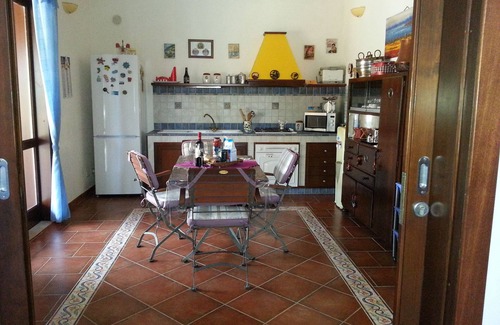Menfi Villa | Villa with swimming pool and lawn