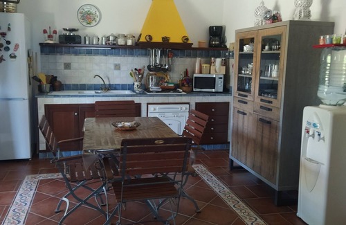 Menfi Villa | Villa with swimming pool and lawn