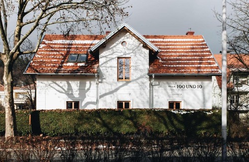 Klagenfurt am Woerthersee House | Villa100und10 by Seebnb