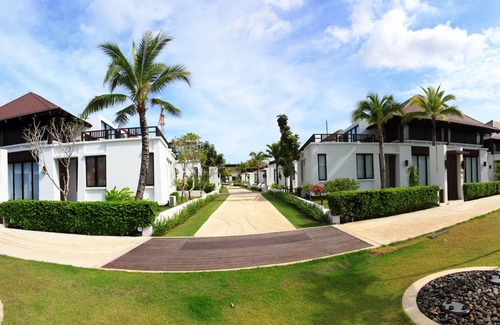 Chakphong House | Village 3 Bedrooms - The Oriental Beach