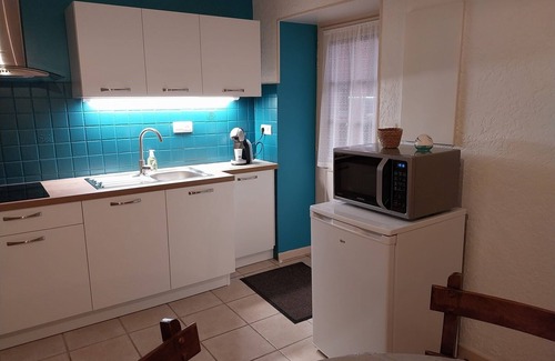 Dampierre-sur-Linotte House | Village cottage with shops ideal for vacations or business stays