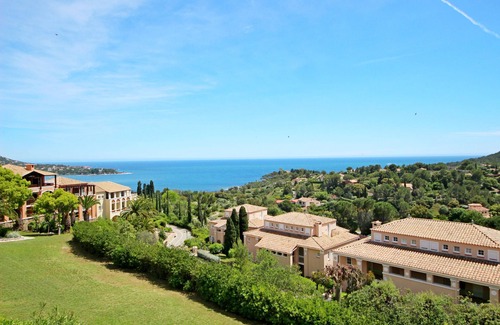 Cap Esterel Apartment | Village Cap Esterel - Panoramic sea and golf view - Apartment 6/7 people