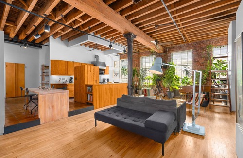 Greenwich Village Apartment | Village dream Loft w/huge separate office, piano, full floor, plants 3500 sq ft