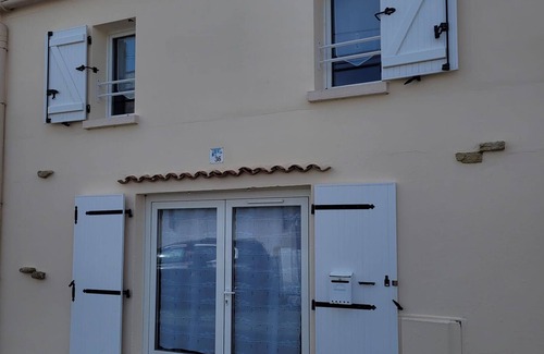 Saint-Georges-d'Oleron House | Village house in the heart of Oléron salt marshes, 100m from shops