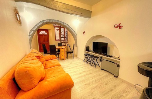 Aups House | Village house in Aups, 15 minutes from the Gorges du Verdon