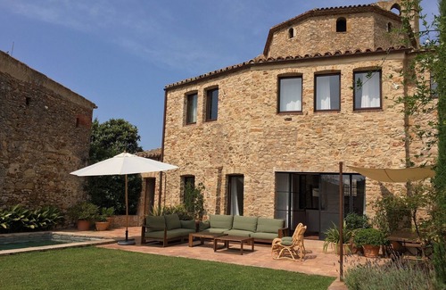 Regencos House | Village house with garden and pool. Costa Brava