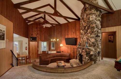 North Wawona House | Villarreal Retreat