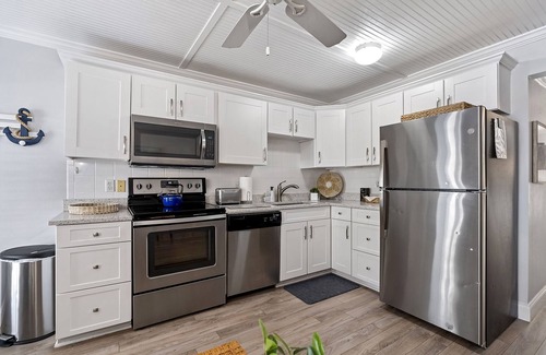 Bradenton Beach Condo | Villas By The Sea #2, Anna Maria Island Condo, one block from beach, heated pool