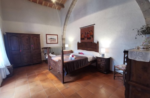 Llagostera House | VILLAS COSETTE HOUSE MASIA CAN TIBAU surrounded by forests and fields
