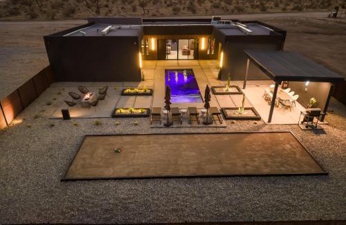 Joshua Tree Villa | Villas Pool-Spa- Fire pit- Golf