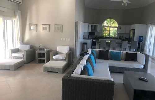 Urbanizacion Tavarez Villa | VillaTracey! 5BR/5BA Luxury Sosua OcnView Pool Jacuzzi Walk 2 Town Pool Table