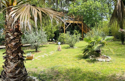 Les Assions House | Ville Végétalisée Pour 6 Personnes .grande Piscine et Cabane Dans les Arbres