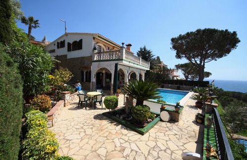 Lloret de Mar Villa | Villenpark Playa Arena - House La Gaviota