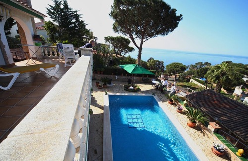 Lloret de Mar Villa | Villenpark Playa Arena - House La Gaviota