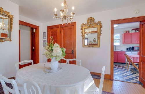 Charlevoix House | Vintage Charlevoix Home w/Deck Near Round Lake!