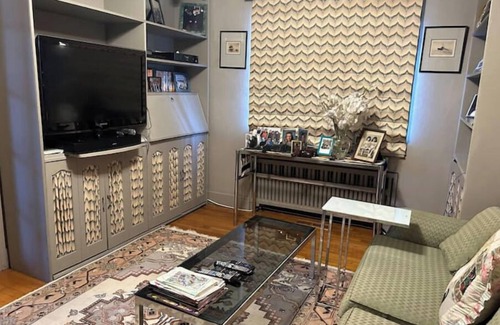 Wellesley House | Vintage home with modern conveniencesnn