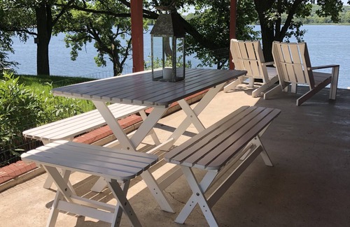 Pelican Rapids Cabin | Vintage mid-century cabin with beautiful lake view near Maplewood State Park