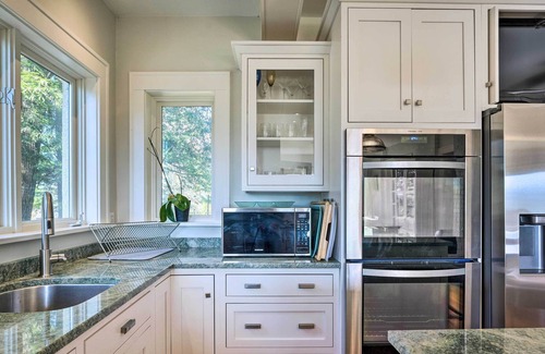 Granville House | Vintage-Mod Getaway w/ Deck + Private Pool!