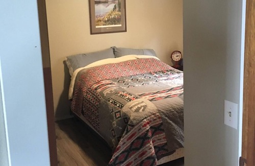 Marion Cabin | Vintage Montana Lakefront Cabin Retreat - Enjoy Big Sky Land on the water!