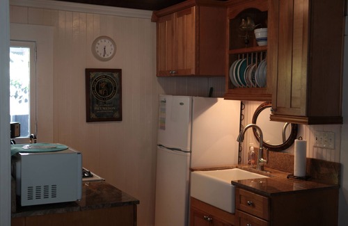 Eastside Santa Cruz House | Vintage Santa Cruz Cottage, Steps From The Beach