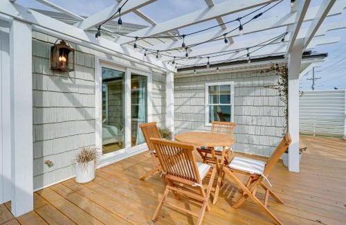 Surf City House | Vintage Surf City Cottage - 132 Steps to Beach!