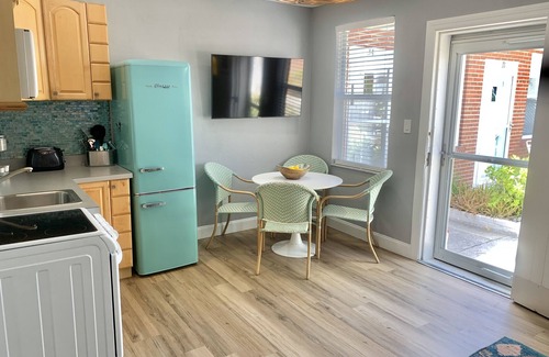 Golden Beach Villa | Vintage Villa, Thirty-Five