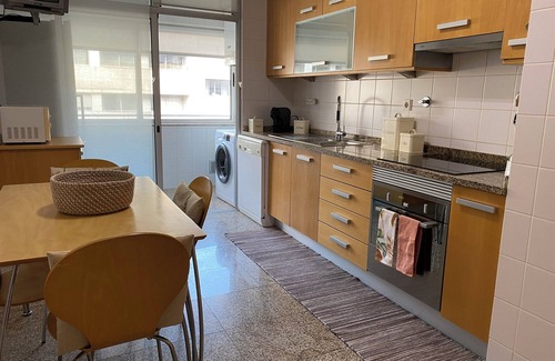 Viseu Apartment | Viseu Home: Apartamento Espaçoso Para Famílias e Amigos no Centro de Viseu
